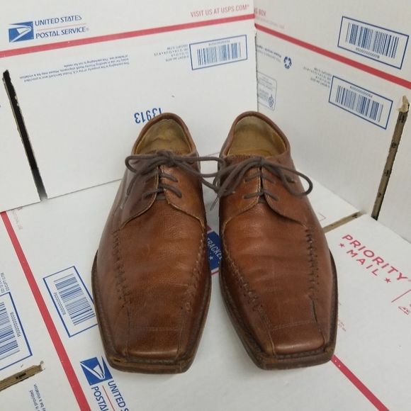 Bacco Bucci Usher 9.5 mens square toe brown shoes